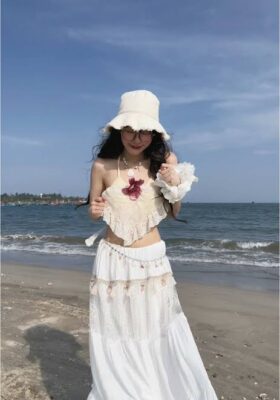 Vòng vỏ sò và cách đi biển chuẩn trend